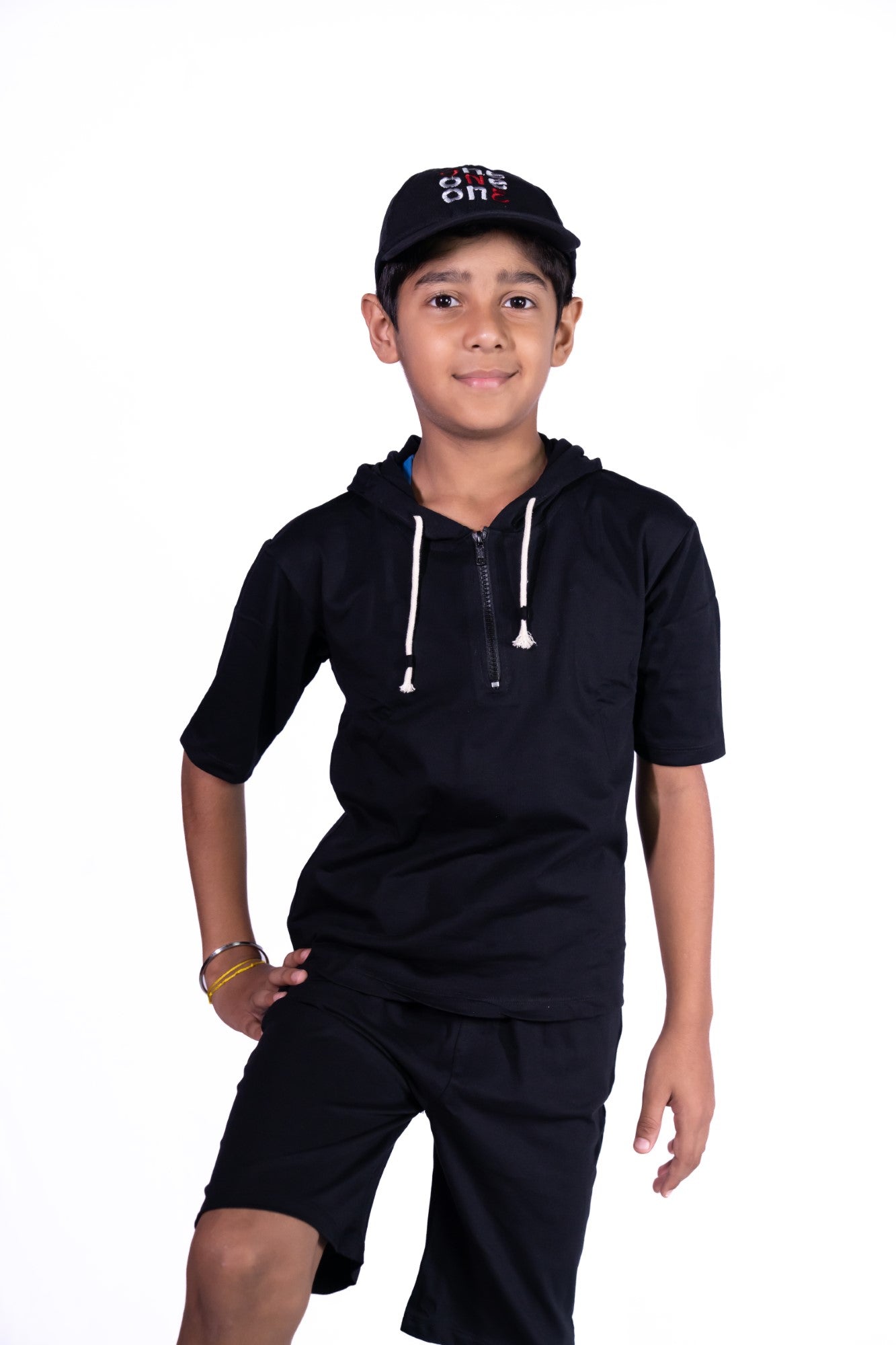 OneOneOne half sleeves hoodie set